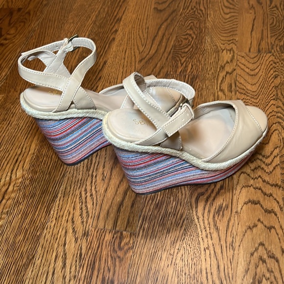 SBICCA OF CALIFORNIA women’s size 6 wedge heel - Picture 5 of 7
